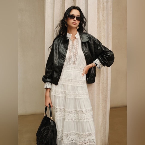 Commense Semi-Sheer Lace Panel Maxi Dress without Belt - Picture 3 of 7